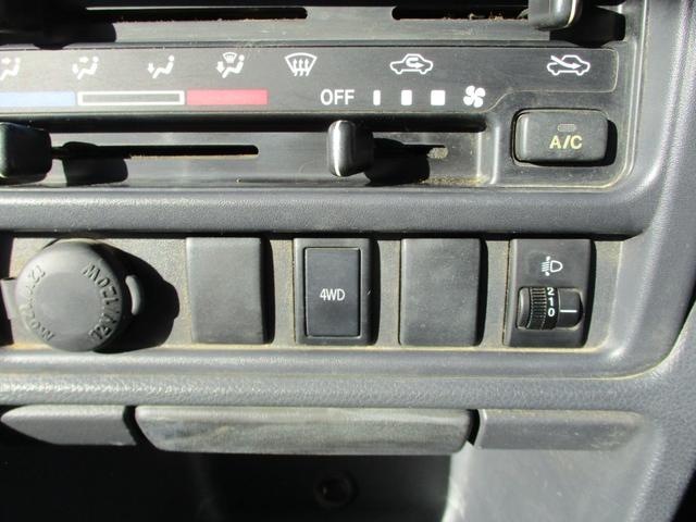 キャリイトラック ＫＣエアコン・パワステ　４ＷＤ（5枚目）