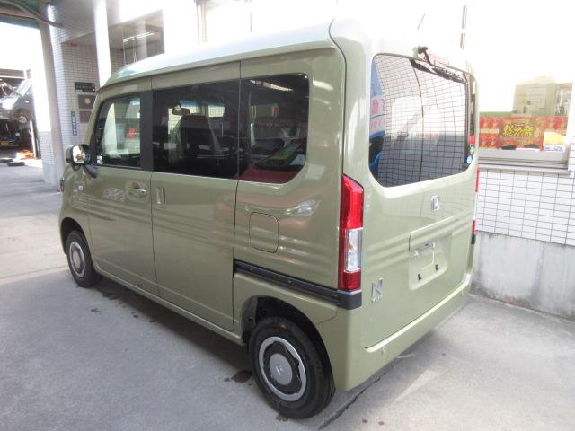 ファン・ホンダセンシング 4WD ナビTV 届出済未使用車(5枚目)