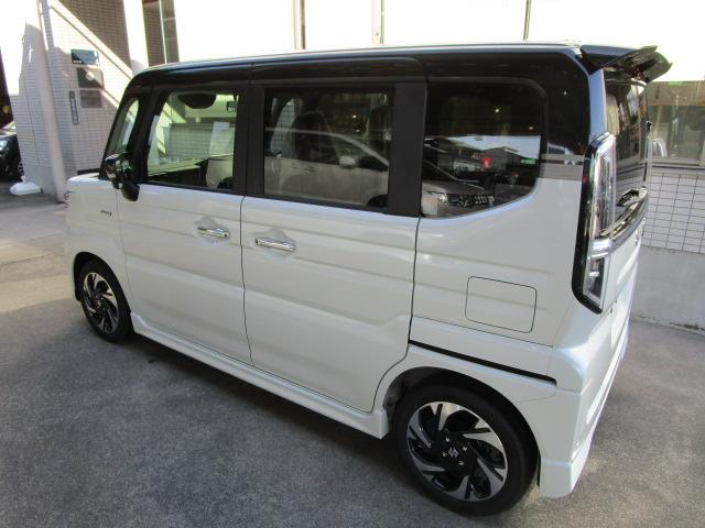 スペーシアカスタム ハイブリッドＸＳターボ　９インチ全方位モニター付ナビ／全車速追従機能付アダプティブクルーズ／ステアリングヒーター／両側パワースライドドア／衝突軽減ブレーキ　メーカー保証継承渡し　届出済未使用車（5枚目）