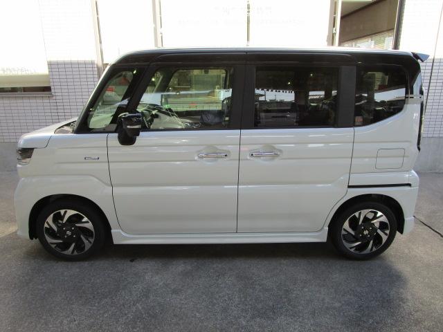 スペーシアカスタム ハイブリッドＸＳターボ　９インチ全方位モニター付ナビ／全車速追従機能付アダプティブクルーズ／ステアリングヒーター／両側パワースライドドア／衝突軽減ブレーキ　メーカー保証継承渡し　届出済未使用車（9枚目）