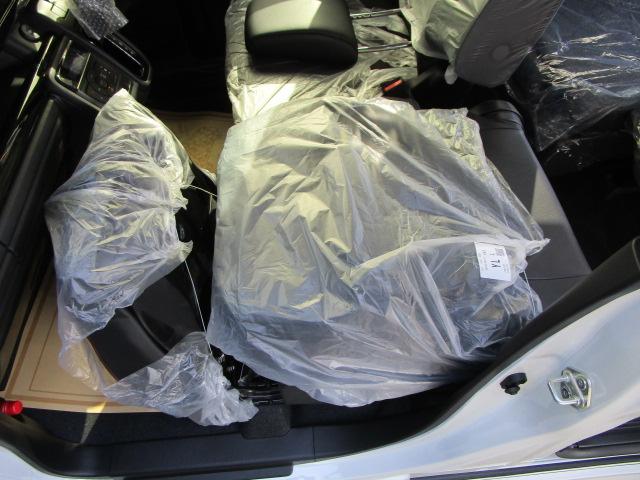 スペーシアカスタム ハイブリッドＸＳターボ　９インチ全方位モニター付ナビ／全車速追従機能付アダプティブクルーズ／ステアリングヒーター／両側パワースライドドア／衝突軽減ブレーキ　メーカー保証継承渡し　届出済未使用車（32枚目）
