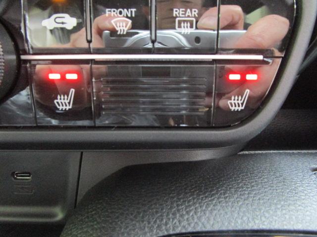 運転席＆助手席シートヒーター