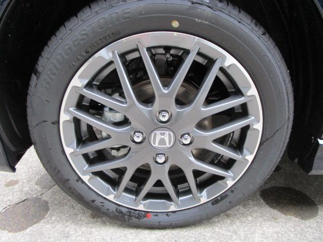 ピューターグレー／切削リム１５インチアルミホイール