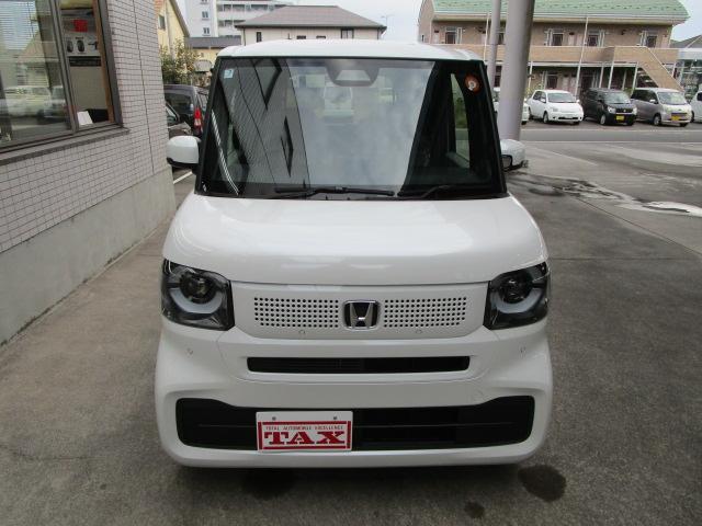 N-BOX ベースグレード 4WD メーカーオプション右(両側)電動スライドドア/後席用シートバックテーブル/後席用アームレスト/オートリトラミラー オプション色 衝突軽減ブレーキ メーカー保証継承渡し 届出済未使用車(3枚目)