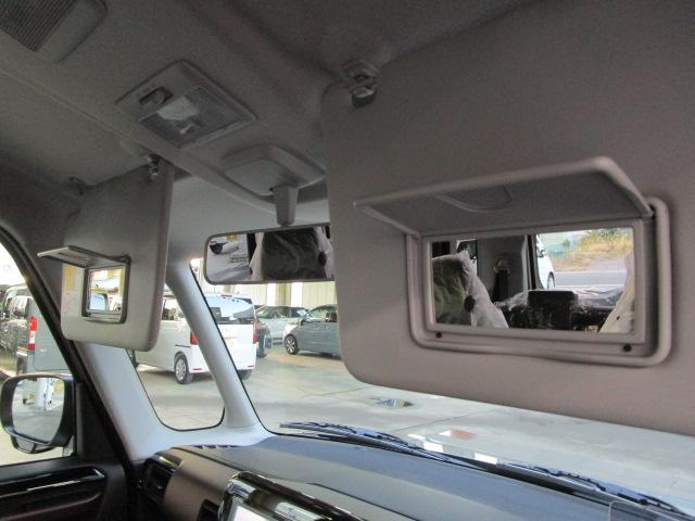 運転席＆助手席バニティミラー