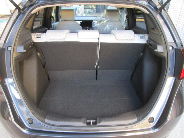 フィット ホーム ホンダセンシング 純正オプション!プレミアムライトグレーインテリア/シートヒーター/モデューロ15インチアルミ/8インチディスプレイオーディオ/ETC アダプティブクルーズコント メーカー保証継承渡し(32枚目)