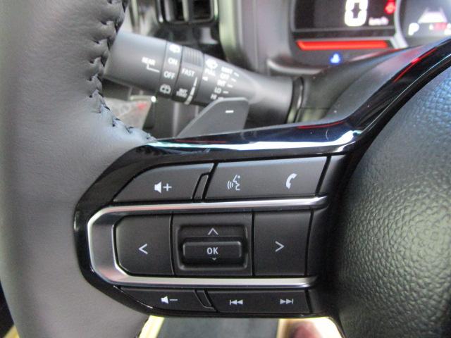 スペーシアギア ハイブリッドＸＺ　ターボ　４ＷＤ　９インチ全方位モニター付ナビ／全車速追従機能付アダプティブクルーズ／ステアリングヒーター／両側パワースライドドア／衝突軽減ブレーキ　２トーン色　メーカー保証継承渡し　届出済未使用車（16枚目）