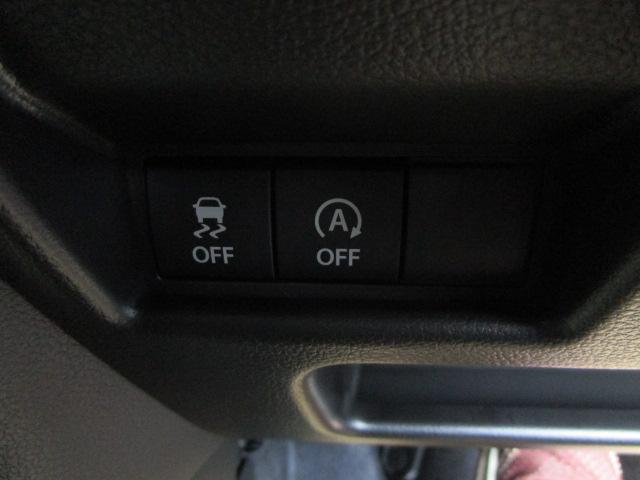 スペーシアギア ハイブリッドＸＺ　ターボ　４ＷＤ　９インチ全方位モニター付ナビ／全車速追従機能付アダプティブクルーズ／ステアリングヒーター／両側パワースライドドア／衝突軽減ブレーキ　２トーン色　メーカー保証継承渡し　届出済未使用車（17枚目）