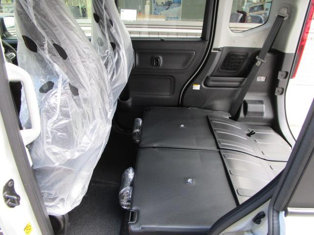 スペーシアギア ハイブリッドＸＺ　ターボ　４ＷＤ　９インチ全方位モニター付ナビ／全車速追従機能付アダプティブクルーズ／ステアリングヒーター／両側パワースライドドア／衝突軽減ブレーキ　２トーン色　メーカー保証継承渡し　届出済未使用車（41枚目）