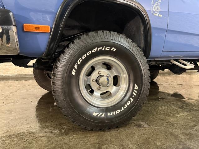 ダッジその他 　ラムチャージャー　インジェクション　４ＷＤ　１ナンバー　ＮＯＸ，ＰＭ適合車　乗車店員５人　ナビ　バックカメラ　ＥＴＣ　タコメーター（23枚目）