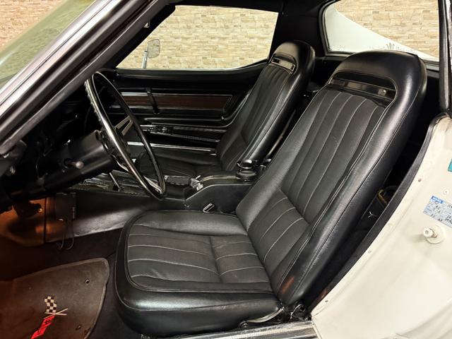 シボレーコルベット スティングレー　４５４ビッグブロックエンジン　エアコン　パワステ（13枚目）