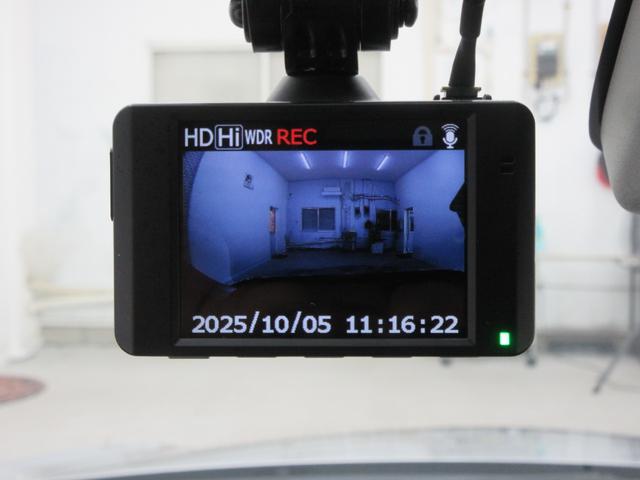 カローラアクシオ ハイブリッド　ＥＸ　トヨタセーフティセンス　車線逸脱警報　純正ＳＤナビ　ブルートゥース　バックカメラ　ドライブレコーダー　ＥＴＣ　オートエアコン　クリアランスソナー　オートハイビーム　電動格納ミラー　プッシュスタート（25枚目）
