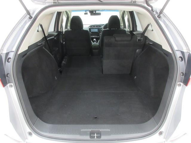 シャトル ハイブリッド ホンダセンシング ホンダセンシング 車線逸脱警報 社外ナビ ブルートゥース AUX端子 バックカメラ ETC ドライブレコーダー クルーズコントロール チップアップシート オートライト オートエアコン プッシュスタート(37枚目)