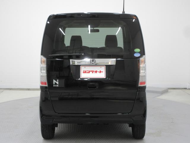 N-BOX C 4WD 両側スライドドア 左右シートヒーター 社外オーディオ CD ブルートゥース AUX端子 USB端子 ベンチシート チップアップシート オートエアコン サイドバイザー プッシュスタート(3枚目)