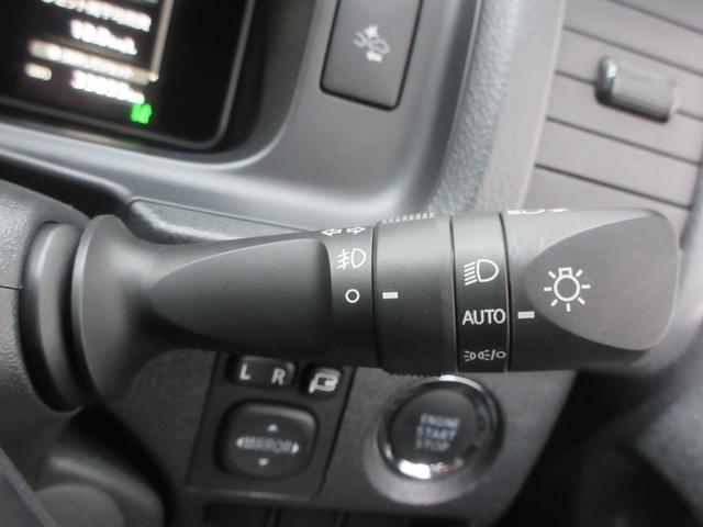 ハイエースバン スーパーＧＬ　ダークプライムＩＩ　モデリスタエアロ　４ＷＤ　トヨタセーフティセンス　純正ナビ　ＴＶ　ブルートゥース　バックカメラ　ＥＴＣ　１００Ｖ電源　リアクーラー　リアヒーター　純正１５インチアルミホイール　ＬＥＤヘッドライト（20枚目）