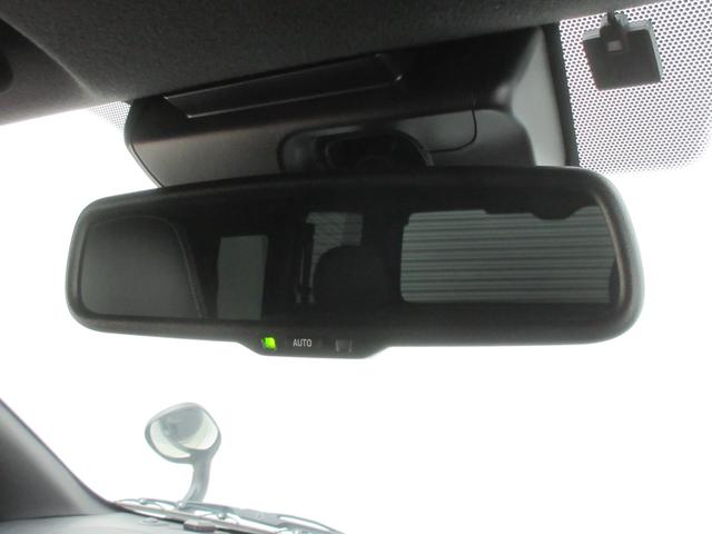 ハイエースバン スーパーＧＬ　ダークプライムＩＩ　モデリスタエアロ　４ＷＤ　トヨタセーフティセンス　純正ナビ　ＴＶ　ブルートゥース　バックカメラ　ＥＴＣ　１００Ｖ電源　リアクーラー　リアヒーター　純正１５インチアルミホイール　ＬＥＤヘッドライト（25枚目）