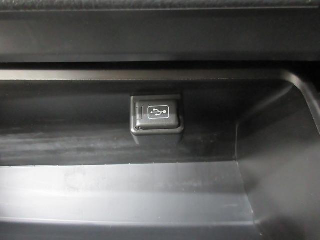 ハイエースバン スーパーＧＬ　ダークプライムＩＩ　モデリスタエアロ　４ＷＤ　トヨタセーフティセンス　純正ナビ　ＴＶ　ブルートゥース　バックカメラ　ＥＴＣ　１００Ｖ電源　リアクーラー　リアヒーター　純正１５インチアルミホイール　ＬＥＤヘッドライト（29枚目）