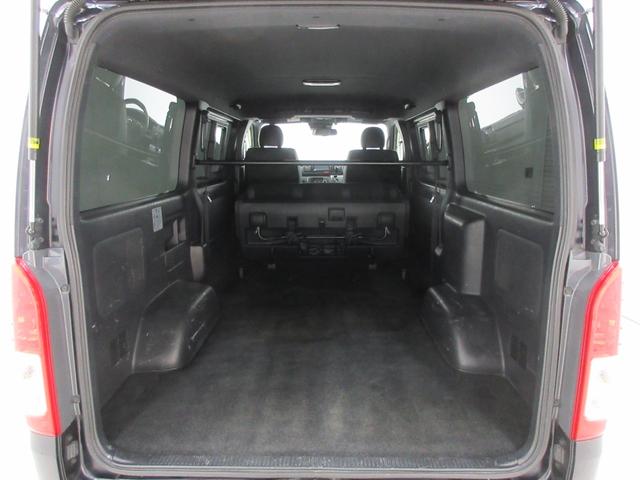 ハイエースバン スーパーＧＬ　ダークプライムＩＩ　モデリスタエアロ　４ＷＤ　トヨタセーフティセンス　純正ナビ　ＴＶ　ブルートゥース　バックカメラ　ＥＴＣ　１００Ｖ電源　リアクーラー　リアヒーター　純正１５インチアルミホイール　ＬＥＤヘッドライト（37枚目）