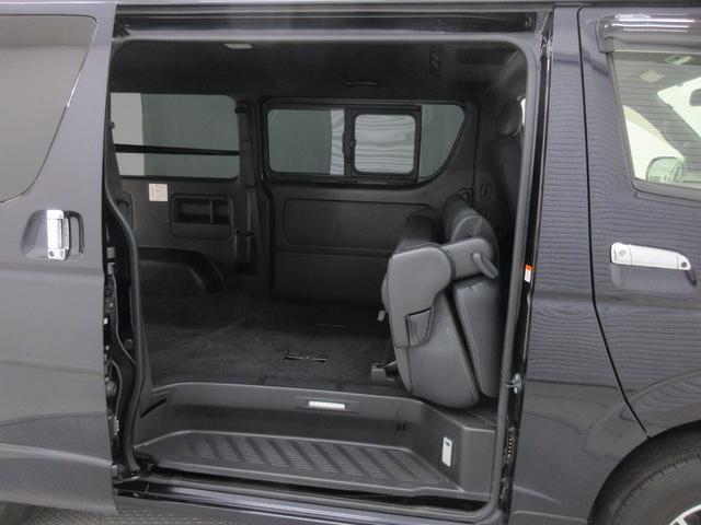 ハイエースバン スーパーＧＬ　ダークプライムＩＩ　モデリスタエアロ　４ＷＤ　トヨタセーフティセンス　純正ナビ　ＴＶ　ブルートゥース　バックカメラ　ＥＴＣ　１００Ｖ電源　リアクーラー　リアヒーター　純正１５インチアルミホイール　ＬＥＤヘッドライト（38枚目）
