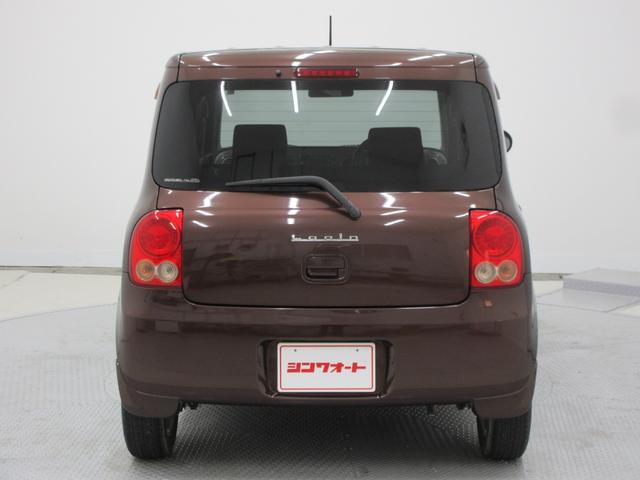 アルトラパン X 純正14インチアルミホイール プッシュスタート エアコン シートリフター 電動格納ミラー レベライザー 左右エアバック セキュリティアラーム ドアバイザー(3枚目)