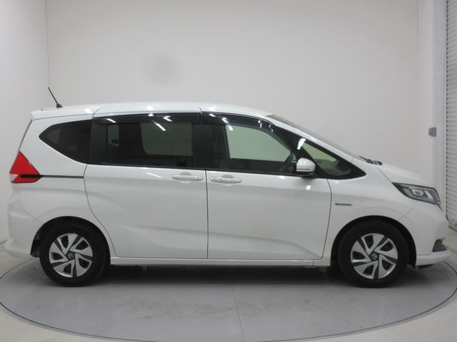 フリード+ハイブリッド ハイブリッドG・ホンダセンシング ホンダセンシング 両側電動スライドドア 5人乗り 社外ナビ ブルートゥース バックカメラ ドラレコ 左右シートヒーター クルーズコントロール ステアリングリモコン LEDヘッドライト デアイサー(4枚目)