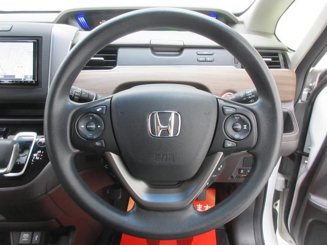 フリード+ハイブリッド ハイブリッドG・ホンダセンシング ホンダセンシング 両側電動スライドドア 5人乗り 社外ナビ ブルートゥース バックカメラ ドラレコ 左右シートヒーター クルーズコントロール ステアリングリモコン LEDヘッドライト デアイサー(11枚目)