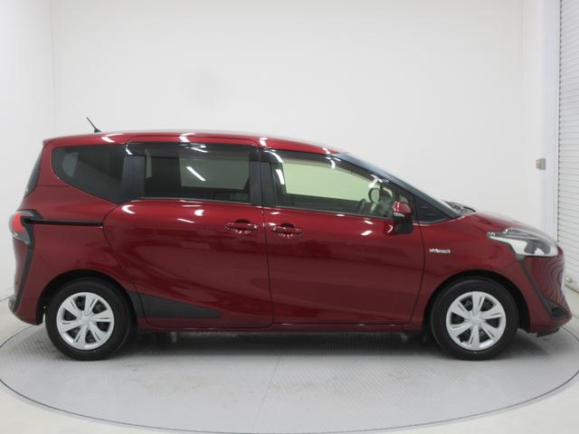 シエンタ ハイブリッドＧ　トヨタセーフティセンス　エンジンスターター　両側電動スライドドア　純正ナビ　全周囲カメラ　純正１２．１型フリップダウン　ＴＶ　ＥＴＣ２．０　ハンドル・左右シートヒーター　ＬＥＤヘッドライト　７人乗り（4枚目）