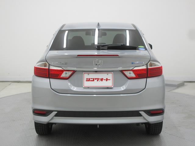 グレイス ハイブリッドＬＸ・ホンダセンシング　４ＷＤ　ホンダセンシング　社外ナビ　ブルートゥース　バックカメラ　ＥＴＣ　全周囲ドライブレコーダー　ステアリングリモコン　クルーズコントロール　デアイサー　サイドエアバック　ＬＥＤヘッドライト（3枚目）