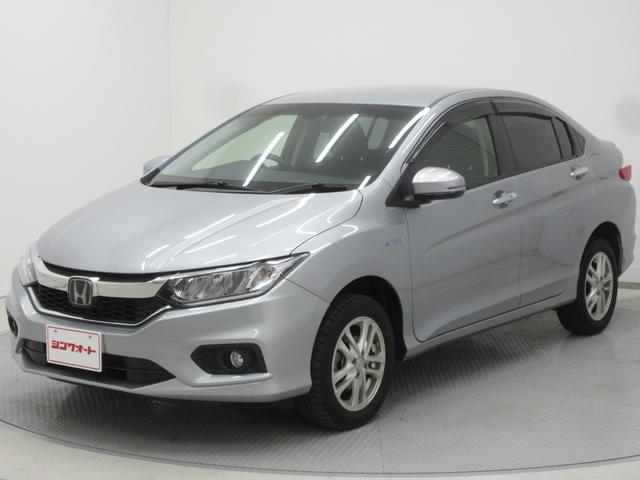 グレイス ハイブリッドＬＸ・ホンダセンシング　４ＷＤ　ホンダセンシング　社外ナビ　ブルートゥース　バックカメラ　ＥＴＣ　全周囲ドライブレコーダー　ステアリングリモコン　クルーズコントロール　デアイサー　サイドエアバック　ＬＥＤヘッドライト（7枚目）