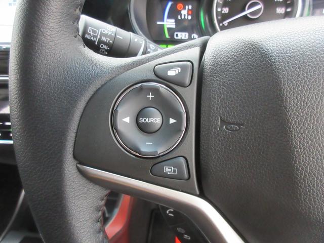 グレイス ハイブリッドＬＸ・ホンダセンシング　４ＷＤ　ホンダセンシング　社外ナビ　ブルートゥース　バックカメラ　ＥＴＣ　全周囲ドライブレコーダー　ステアリングリモコン　クルーズコントロール　デアイサー　サイドエアバック　ＬＥＤヘッドライト（12枚目）