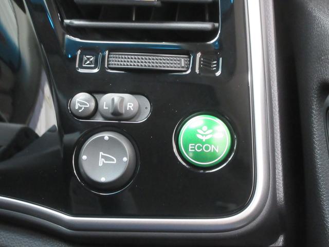 グレイス ハイブリッドＬＸ・ホンダセンシング　４ＷＤ　ホンダセンシング　社外ナビ　ブルートゥース　バックカメラ　ＥＴＣ　全周囲ドライブレコーダー　ステアリングリモコン　クルーズコントロール　デアイサー　サイドエアバック　ＬＥＤヘッドライト（23枚目）