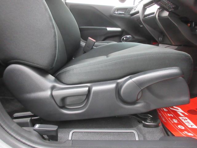 グレイス ハイブリッドＬＸ・ホンダセンシング　４ＷＤ　ホンダセンシング　社外ナビ　ブルートゥース　バックカメラ　ＥＴＣ　全周囲ドライブレコーダー　ステアリングリモコン　クルーズコントロール　デアイサー　サイドエアバック　ＬＥＤヘッドライト（33枚目）