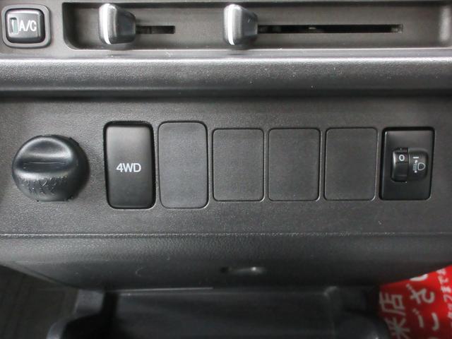 ハイゼットトラック スタンダード 4WD 5速マニュアル 三方開 パワステ エアコン FM・AMラジオ サイドバイザー(17枚目)