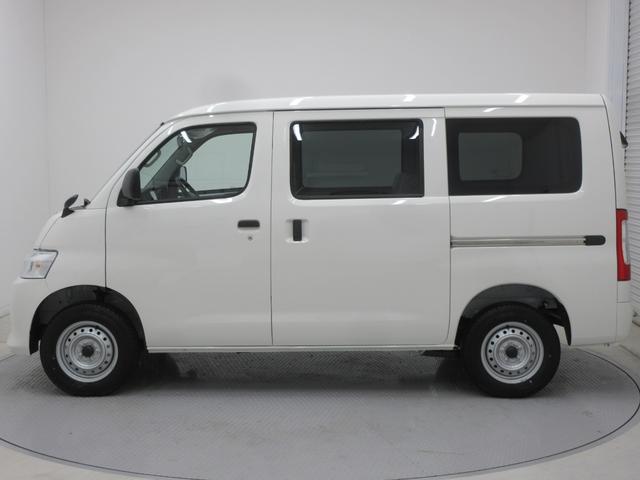 タウンエースバン ＧＬ　４ＷＤ　スマートアシスト　社外ナビ　フルセグＴＶ　ブルートゥース　バックカメラ　前後ドラレコ　ＥＴＣ　リアヒーター　ＬＥＤヘッドライト　バックフォグ　クリアランスソナー　前席パワーウィンドウ　キーレス（5枚目）