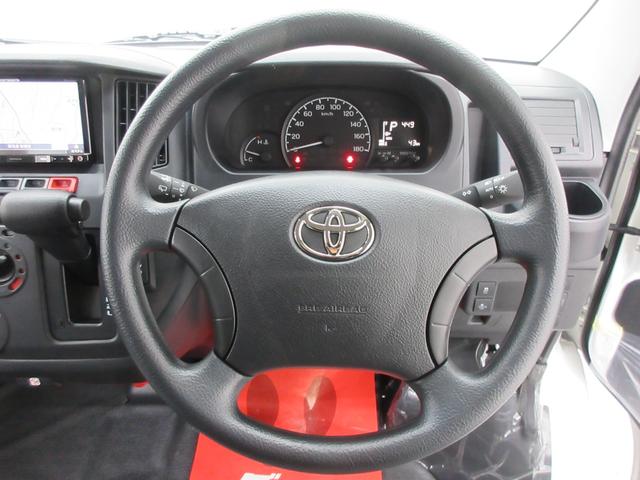 タウンエースバン ＧＬ　４ＷＤ　スマートアシスト　社外ナビ　フルセグＴＶ　ブルートゥース　バックカメラ　前後ドラレコ　ＥＴＣ　リアヒーター　ＬＥＤヘッドライト　バックフォグ　クリアランスソナー　前席パワーウィンドウ　キーレス（11枚目）