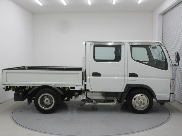 キャンター Ｗキャブ　Ｗキャブ　４ＷＤ　オートマ車　最大積載量１．４５ｔ　荷台長さ２１２５ｍｍ・幅１６１０ｍｍ・高さ３８０ｍｍ　ＥＴＣ　リアヒーター　三方開　メッキバンパー　フォグ　車幅灯　前席パワーウィンドウ（4枚目）