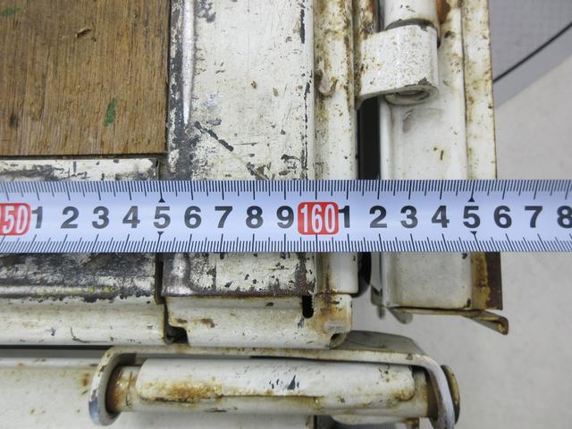 キャンター Ｗキャブ　Ｗキャブ　４ＷＤ　オートマ車　最大積載量１．４５ｔ　荷台長さ２１２５ｍｍ・幅１６１０ｍｍ・高さ３８０ｍｍ　ＥＴＣ　リアヒーター　三方開　メッキバンパー　フォグ　車幅灯　前席パワーウィンドウ（14枚目）