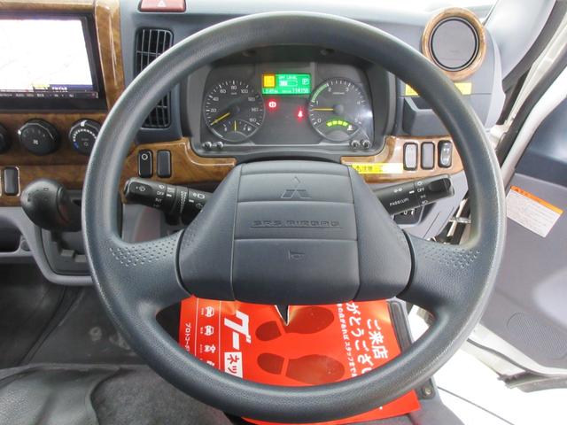 キャンター Ｗキャブ　Ｗキャブ　４ＷＤ　オートマ車　最大積載量１．４５ｔ　荷台長さ２１２５ｍｍ・幅１６１０ｍｍ・高さ３８０ｍｍ　ＥＴＣ　リアヒーター　三方開　メッキバンパー　フォグ　車幅灯　前席パワーウィンドウ（18枚目）