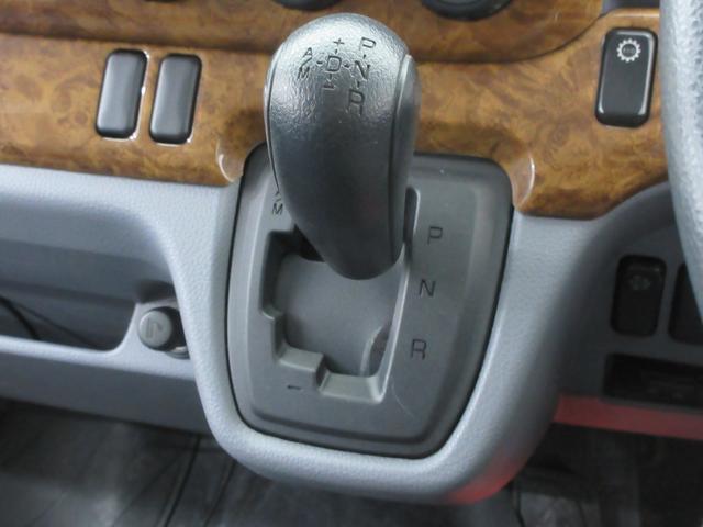 キャンター Ｗキャブ　Ｗキャブ　４ＷＤ　オートマ車　最大積載量１．４５ｔ　荷台長さ２１２５ｍｍ・幅１６１０ｍｍ・高さ３８０ｍｍ　ＥＴＣ　リアヒーター　三方開　メッキバンパー　フォグ　車幅灯　前席パワーウィンドウ（22枚目）