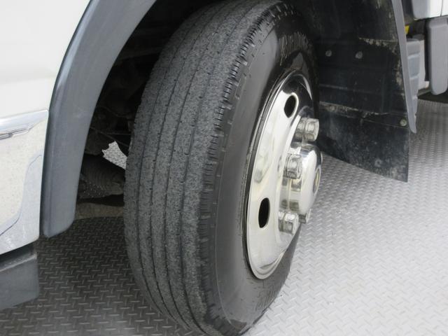 キャンター Ｗキャブ　Ｗキャブ　４ＷＤ　オートマ車　最大積載量１．４５ｔ　荷台長さ２１２５ｍｍ・幅１６１０ｍｍ・高さ３８０ｍｍ　ＥＴＣ　リアヒーター　三方開　メッキバンパー　フォグ　車幅灯　前席パワーウィンドウ（37枚目）