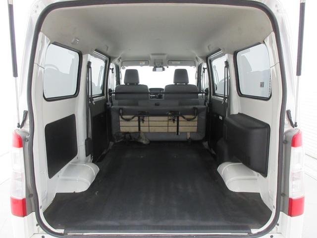 タウンエースバン ＧＬ　４ＷＤ　衝突被害軽減ブレーキ　社外ナビ　バックカメラ　ＥＴＣ　フルセグＴＶ　ブルートゥース　リアヒーター　前席パワーウィンドウ　ＬＥＤヘッドライト　電動格納ミラー　オートライト　キーレス　５人乗り（34枚目）