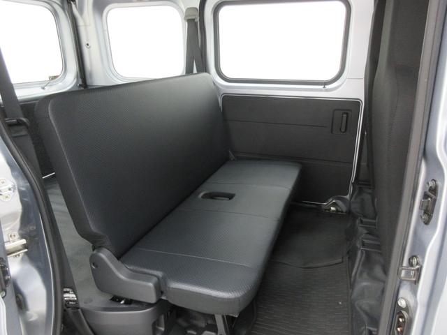 �����Ƃ������͑�l�S�l��邱�Ƃ��o���܂���