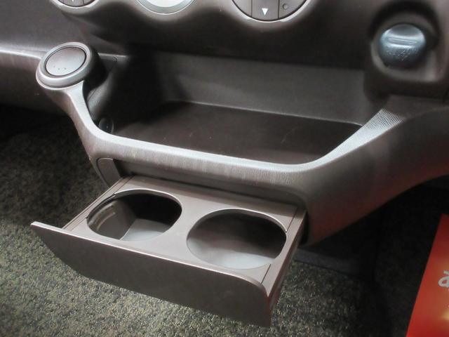 パッソ プラスハナ 純正ナビ ワンセグTV ブルートゥース CD AUX端子 オートエアコン スマートキー 前席ベンチシート コラムシフト シートリフター サイドバイザー フォグランプ(16枚目)