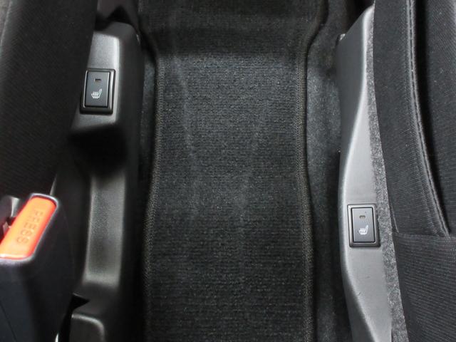 �������̕K���i�I���K��g�[������ɉ��߂Ă���鍶�E�V�[�g�q�[�^�[�t���I