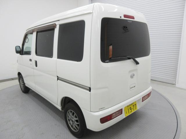 ハイゼットカーゴ スペシャル　４速ＡＴ・パートタイム４ＷＤ・社外ナビ・フルセグＴＶ・ブルートゥース・ＥＴＣ付き（9枚目）