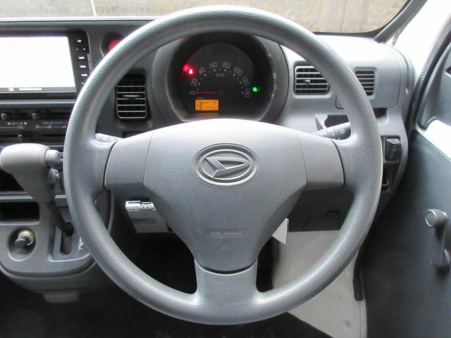 ハイゼットカーゴ スペシャル　４速ＡＴ・パートタイム４ＷＤ・社外ナビ・フルセグＴＶ・ブルートゥース・ＥＴＣ付き（11枚目）