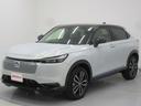 ヴェゼル ｅ：ＨＥＶ　Ｚ・ＰＬａＹパッケージ　登録済み未使用車　４ＷＤ　ホンダセンシング　パノラマルーフ　ホンダコネクトナビ　フルセグＴＶ　スマホ連携　全周囲カメラ　プレミアムオーディオ１０スピーカー　ＥＴＣ２．０　置くだけ充電　パワーバックドア（7枚目）