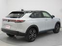 ヴェゼル ｅ：ＨＥＶ　Ｚ・ＰＬａＹパッケージ　４ＷＤ　ホンダセンシング　純正９型ナビ　フルセグＴＶ　ブルートゥース　ＥＴＣ２．０　置くだけ充電　追従型クルコン　パドルシフト　ハンドル・左右シートヒーター　パワーゲート　デアイサー　サイドエアバック（8枚目）