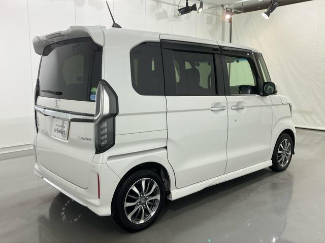 Ｎ－ＢＯＸカスタム Ｌ　ワンオーナー　Ｉストップ　片側電動両側スライドドア　キーレスエントリー　ＳＲＳ　Ｂカメ　ナビ＆ＴＶ　ＤＶＤ再生　メンテナンスノート　前席シートヒーター　地デジフルセグ　横滑り防止機能　スマキー　ＥＴＣ（4枚目）
