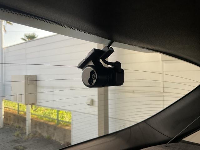 ＺＲ－Ｖ ｅ：ＨＥＶＺ　４ＷＤ　ワンオーナー　前後純正ドラレコ装備　全周囲モニター　禁煙　クルコン　ＬＥＤ　サイドエアバック　Ｐシート　ナビ・ＴＶ　ドライブレコーダー　１オーナー　スマートキー　本革　横滑り防止　ＥＴＣ（29枚目）
